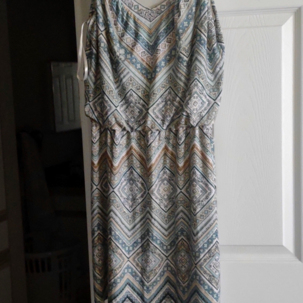 White House Black Market Medium size dress